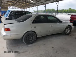 2001 Toyota Camry CE z VIN 4T1BG22K11U784435, wystawiony jako Copart lot #57150025 z przebiegiem 32 777 mil mil oraz Czysty tytuł • Clean title. Historia ofert i sprzedaży dostępna na DreamBid. Obrazek 3.