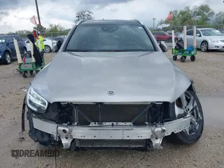 2020 Mercedes-Benz GLC 300 z VIN WDC0G8EB0LF687206, wystawiony jako IAAI lot #42155839 z przebiegiem 79 503 mil mil oraz . Historia ofert i sprzedaży dostępna na DreamBid. Obrazek 12.