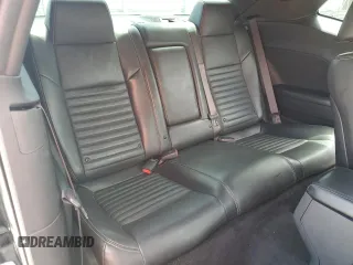2012 Dodge Challenger R/T Classic z VIN 2C3CDYBT8CH254809, wystawiony jako Copart lot #52767135 z przebiegiem 122 448 mil mil oraz Szkoda całkowita • Salvage title. Historia ofert i sprzedaży dostępna na DreamBid. Obrazek 10.