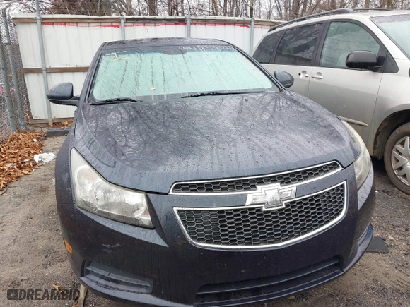 2014 Chevrolet Cruze ECO with VIN 1G1PH5SB5E7294327, listed as a IAAI auction lot 41545020 with 143,119 mi miles. Bid and sale history available at carsss.com. Image 6.
