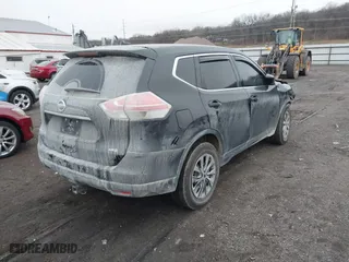 2016 Nissan Rogue S with VIN KNMAT2MV2GP696410, listed as a IAAI auction lot 41211530 with 141,122 mi miles. Bid and sale history available at carsss.com. Image 4.