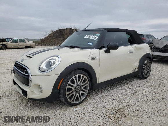 2017 MINI Convertible Cooper S z VIN WMWWG9C52H3C22972, wystawiony jako Copart lot #87302554 z przebiegiem 83 123 mil mil oraz Szkoda całkowita • Salvage title. Historia ofert i sprzedaży dostępna na DreamBid. Obrazek 1.