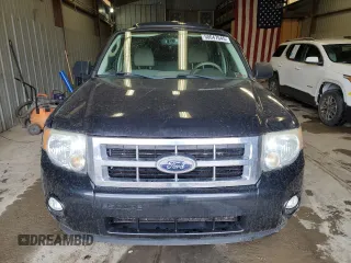 2011 Ford Escape XLT with VIN 1FMCU9DG6BKA13397, listed as a Copart auction lot 62306175 with 111,688 mi miles and Salvage title. Bid and sale history available at DreamBid. Image 5.