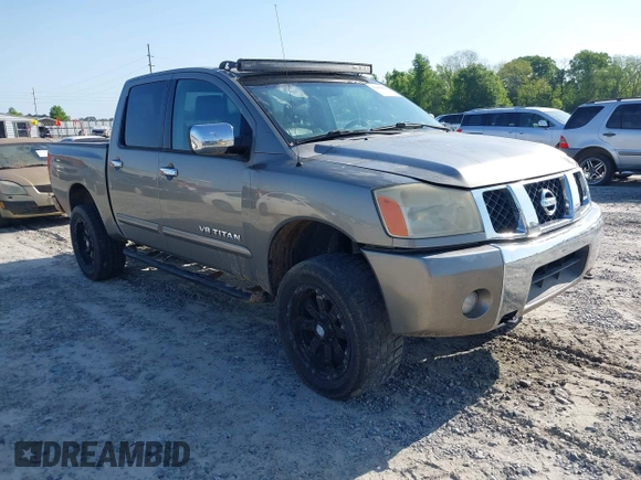 2006 Nissan Titan LE z VIN 1N6BA07B86N566431, wystawiony jako IAAI lot #42000954 z przebiegiem 230 325 mil mil oraz . Historia ofert i sprzedaży dostępna na DreamBid. Obrazek 1.