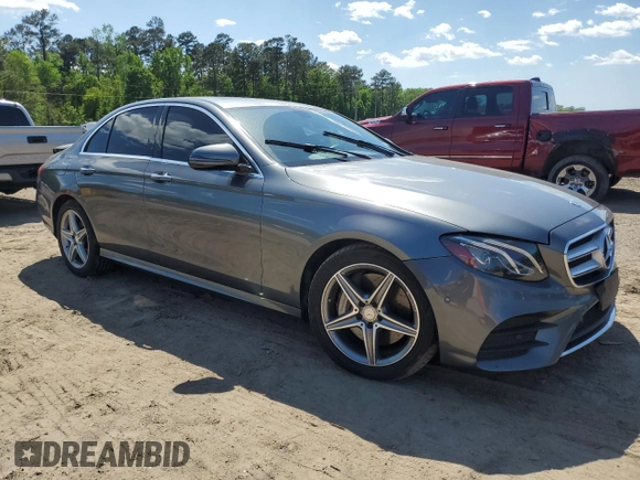 2017 Mercedes-Benz E 300 Luxury z VIN WDDZF4KB3HA021822, wystawiony jako Copart lot #51978435 z przebiegiem Nie podano mil oraz Szkoda całkowita • Salvage title. Historia ofert i sprzedaży dostępna na DreamBid. Obrazek 4.