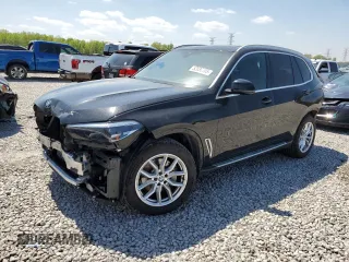 2023 BMW X5 xDrive40i with VIN 5UXCR6C08P9R06807, listed as a Copart auction lot 52030505 with 43,600 mi miles and Salvage title. Bid and sale history available at DreamBid. Image 1.