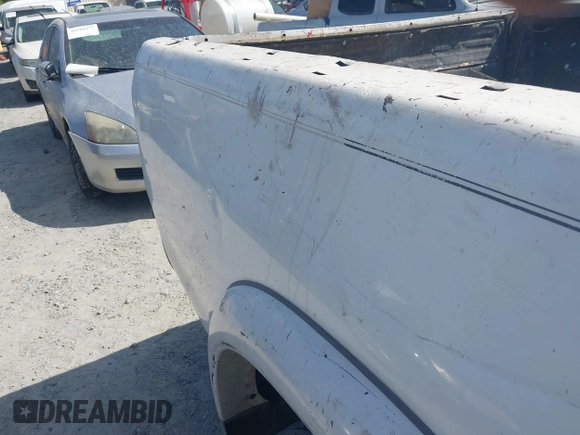 2004 Toyota Tundra Limited with VIN 5TBRT38174S446817, listed as a IAAI auction lot 41954314 with 422,703 mi miles and . Bid and sale history available at DreamBid. Image 15.