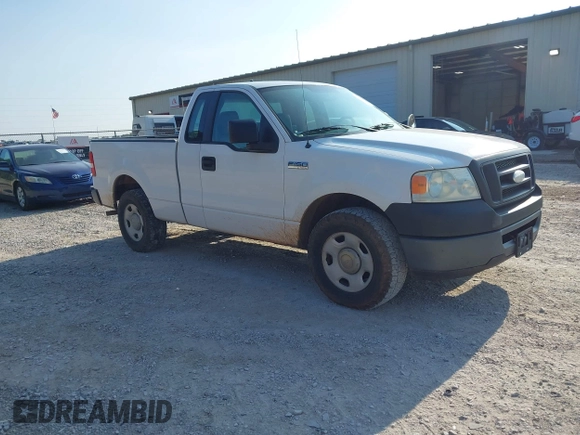 2007 Ford F-150 XL z VIN 1FTRF12W67KB47760, wystawiony jako IAAI lot #42406267 z przebiegiem 192 699 mil mil oraz . Historia ofert i sprzedaży dostępna na DreamBid. Obrazek 1.