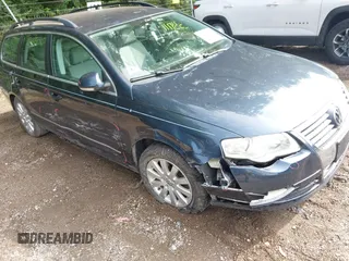 2008 Volkswagen Passat Komfort with VIN WVWXK73C58E234589, listed as a IAAI auction lot 42534711 with 156,519 mi miles and . Bid and sale history available at DreamBid. Image 6.