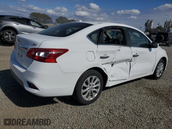 2019 Nissan Sentra SV z VIN 3N1AB7AP1KY313153, wystawiony jako Copart lot #53393725 z przebiegiem 53 203 mil mil oraz Szkoda całkowita • Salvage title. Historia ofert i sprzedaży dostępna na DreamBid. Obrazek 3.