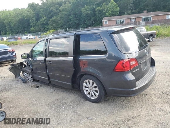 2012 Volkswagen Routan SE with VIN 2C4RVABGXCR391550, listed as a Copart auction lot 62004685 with 77,643 mi miles and Salvage title. Bid and sale history available at DreamBid. Image 2.