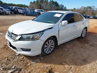 2015 Honda Accord Sedan EX-L with VIN 1HGCR2F82FA194580, listed as a IAAI auction lot 41685760 with 111,354 mi miles. Bid and sale history available at carsss.com. Image 17.