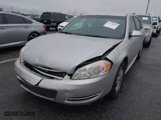 2009 Chevrolet Impala LS with VIN 2G1WB57K991140261, listed as a IAAI auction lot 41738215 with 95,611 mi miles. Bid and sale history available at carsss.com. Image 2.