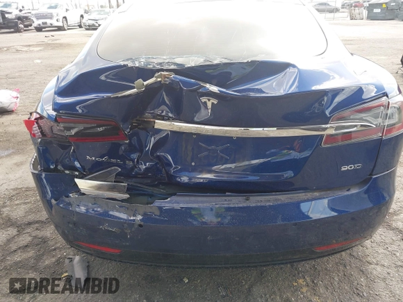 2016 Tesla Model S 90D with VIN 5YJSA1E22GF154873, listed as a IAAI auction lot 41950274 with 82,649 mi miles and . Bid and sale history available at DreamBid. Image 6.