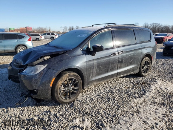 2020 Chrysler Pacifica Launch Edition z VIN 2C4RC3BG8LR263700, wystawiony jako Copart lot #41963825 z przebiegiem 99 415 mil mil oraz Szkoda całkowita • Salvage title. Historia ofert i sprzedaży dostępna na DreamBid. Obrazek 1.