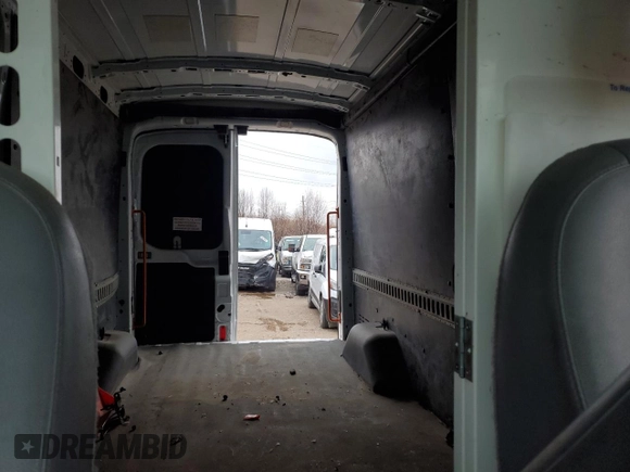 2018 Ford Transit с VIN 1FTYE2CM8JKB52614, выставлен на аукционе Copart как лот 84017114 с пробегом 32 346 миль миль и Чистый • Clean title. История ставок и продаж доступна на DreamBid. Изображение 10.