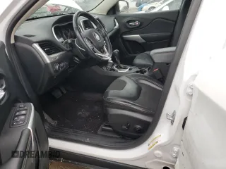 2018 Jeep Cherokee Latitude Plus with VIN 1C4PJLLB2JD622877, listed as a Copart auction lot 46773725 with 83,857 mi miles and Salvage Title. Bid and sale history available at carsss.com. Image 7.