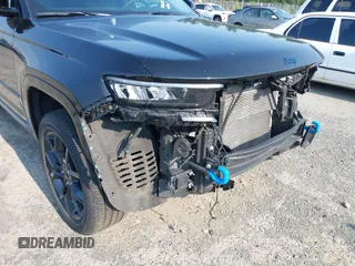 2023 Jeep Grand Cherokee 30th Anniversary с VIN 1C4RJYB6XP8913834, выставлен на аукционе IAAI как лот 42544377 с пробегом 25 098 миль миль и . История ставок и продаж доступна на DreamBid. Изображение 18.