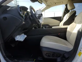 2024 Lexus RX 350 z VIN JTJCHMAA0R2015035, wystawiony jako Copart lot #51782225 z przebiegiem 9 880 mil mil oraz Szkoda całkowita • Salvage title. Historia ofert i sprzedaży dostępna na DreamBid. Obrazek 7.