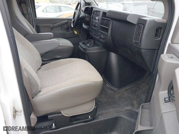 2021 Chevrolet Express Cargo Van with VIN 1GCWGAFP6M1223384, listed as a IAAI auction lot 40991687 with 96,175 mi miles. Bid and sale history available at carsss.com. Image 5.