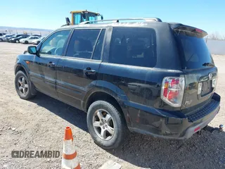 2008 Honda Pilot EX-L with VIN 5FNYF18598B027783, listed as a IAAI auction lot 41872532 with 225,562 mi miles. Bid and sale history available at carsss.com. Image 3.