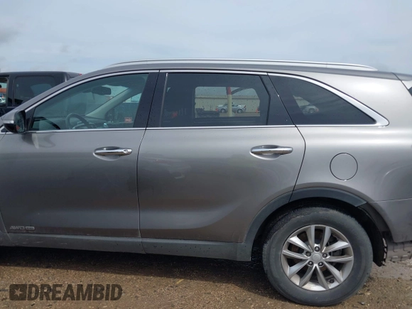2017 Kia Sorento LX with VIN 5XYPGDA53HG316168, listed as a IAAI auction lot 42360314 with 89,628 mi miles and . Bid and sale history available at DreamBid. Image 15.