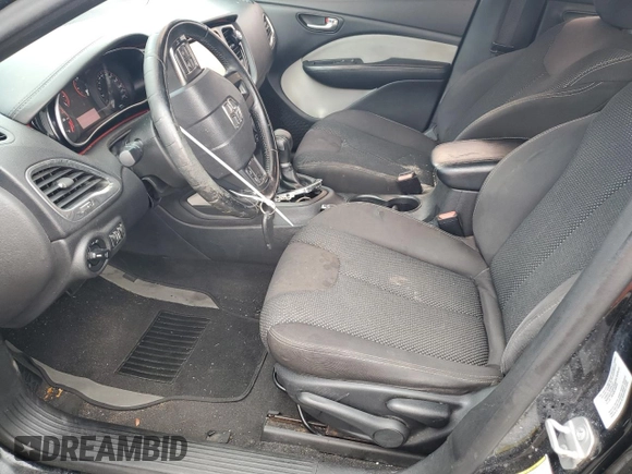 2015 Dodge Dart SXT z VIN 1C3CDFBB9FD123014, wystawiony jako Copart lot #57416235 z przebiegiem 122 322 mil mil oraz Szkoda całkowita • Salvage title. Historia ofert i sprzedaży dostępna na DreamBid. Obrazek 7.