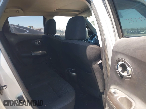 2014 Nissan Juke S with VIN JN8AF5MRXET358113, listed as a IAAI auction lot 41849575 with 137,809 mi miles. Bid and sale history available at carsss.com. Image 8.