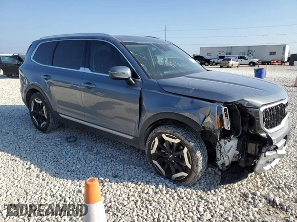 2024 Kia Telluride EX X-Line z VIN 5XYP3DGC8RG447454, wystawiony jako Copart lot #44352605 z przebiegiem 22 669 mil mil oraz Szkody całkowita. Historia ofert i sprzedaży dostępna na DreamBid. Obrazek 4.