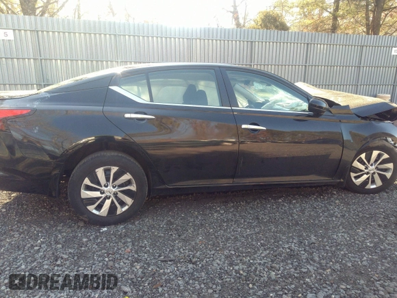 2022 Nissan Altima 2.5 S with VIN 1N4BL4BV2NN416180, listed as a IAAI auction lot 41656960 with 51,161 mi miles. Bid and sale history available at carsss.com. Image 13.