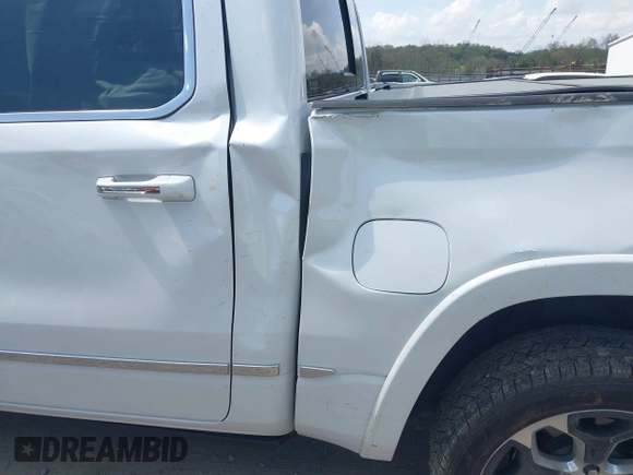 2020 Ram 1500 Limited with VIN 1C6SRFHT6LN364034, listed as a IAAI auction lot 41963839 with 51,902 mi miles. Bid and sale history available at carsss.com. Image 19.