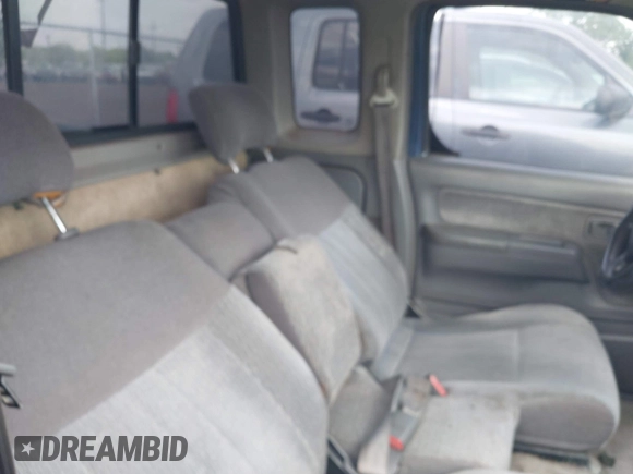 2000 Nissan Frontier XE z VIN 1N6DD26S0YC374917, wystawiony jako IAAI lot #42148189 z przebiegiem 150 356 mil mil oraz . Historia ofert i sprzedaży dostępna na DreamBid. Obrazek 8.
