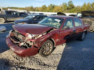 2007 Ford Crown Victoria LX z VIN 2FAFP74V37X160976, wystawiony jako Copart lot #79404254 z przebiegiem 76 071 mil mil oraz Szkody całkowita. Historia ofert i sprzedaży dostępna na DreamBid. Obrazek 1.
