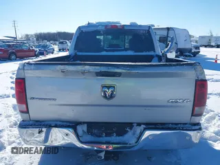 2015 Ram 1500 Big Horn z VIN 1C6RR7LT2FS620252, wystawiony jako IAAI lot #41149484 z przebiegiem 137 784 mil mil oraz . Historia ofert i sprzedaży dostępna na DreamBid. Obrazek 17.