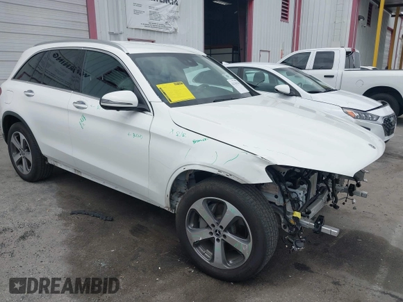 2022 Mercedes-Benz GLC 300 with VIN W1N0G8DB0NG080347, listed as a IAAI auction lot 42136270 with 30,480 mi miles and . Bid and sale history available at DreamBid. Image 1.