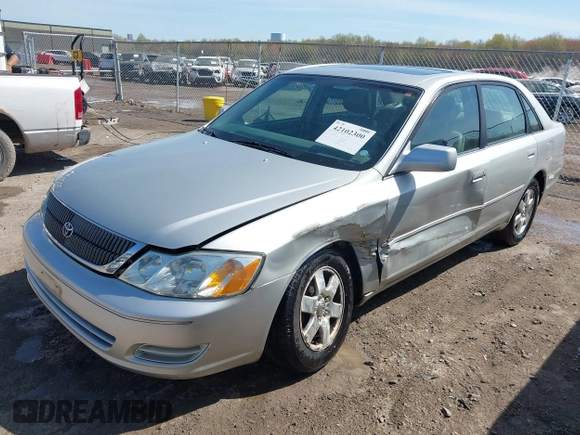 2002 Toyota Avalon XL with VIN 4T1BF28B52U265710, listed as a IAAI auction lot 42102300 with 99,901 mi miles and . Bid and sale history available at DreamBid. Image 18.