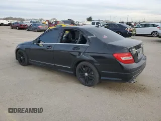 2013 Mercedes-Benz C 300 Sport с VIN WDDGF8AB7DR272984, выставлен на аукционе Copart как лот 47308325 с пробегом 94 740 миль миль и Списание • Salvage title. История ставок и продаж доступна на DreamBid. Изображение 2.