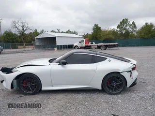2023 Nissan Z Performance с VIN JN1BZ4BH3PM311131, выставлен на аукционе IAAI как лот 41258294 с пробегом 27 426 миль миль и . История ставок и продаж доступна на DreamBid. Изображение 14.