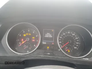 2018 Volkswagen Tiguan S z VIN 3VV0B7AX6JM115961, wystawiony jako Copart lot #51405135 z przebiegiem 92 096 mil mil oraz Szkoda całkowita • Salvage title. Historia ofert i sprzedaży dostępna na DreamBid. Obrazek 9.