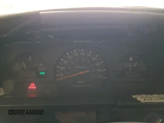 1994 Toyota Pickup DX z VIN 4TARN01P6RZ158609, wystawiony jako Copart lot #66612684 z przebiegiem 230 855 mil mil oraz Szkoda całkowita • Salvage title. Historia ofert i sprzedaży dostępna na DreamBid. Obrazek 9.