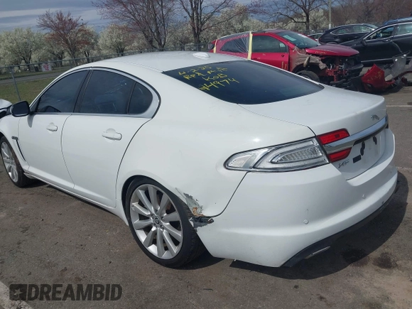 2012 Jaguar XF z VIN SAJWA0FB5CLS44974, wystawiony jako IAAI lot #41968948 z przebiegiem 105 361 mil mil oraz . Historia ofert i sprzedaży dostępna na DreamBid. Obrazek 3.