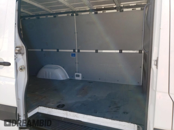 2014 Freightliner Sprinter with VIN WDYPE7DC7E5914824, listed as a Copart auction lot 85116454 with 401,372 mi miles and Clean Title. Bid and sale history available at DreamBid. Image 11.