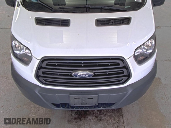 2018 Ford Transit z VIN 1FTYE1YM0JKB52111, wystawiony jako IAAI lot #42789026 z przebiegiem 132 936 mil mil oraz . Historia ofert i sprzedaży dostępna na DreamBid. Obrazek 27.