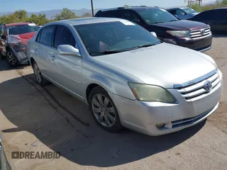 2006 Toyota Avalon XL with VIN 4T1BK36B66U148406, listed as a IAAI auction lot 41992051 with 247,109 mi miles and . Bid and sale history available at carsss.com. Image 1.