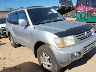2002 Mitsubishi Montero LTD with VIN JA4MW51R22J069032, listed as a IAAI auction lot 41664411 with 278,895 mi miles. Bid and sale history available at carsss.com. Image 1.