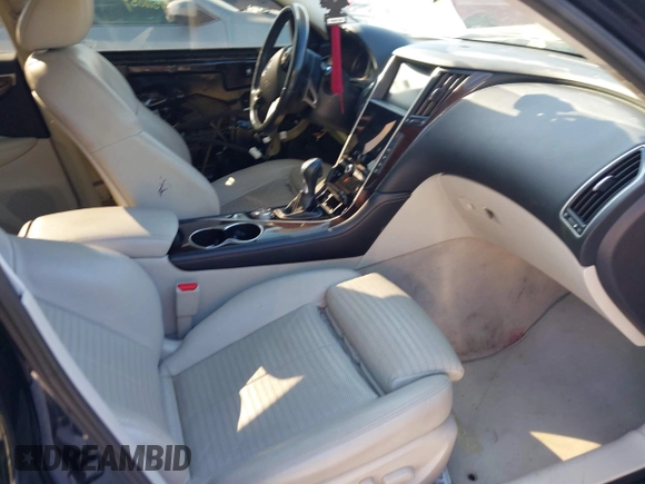2015 Infiniti Q50 with VIN JN1BV7AR5FM390226, listed as a IAAI auction lot 41588250 with 121,928 mi miles. Bid and sale history available at carsss.com. Image 5.