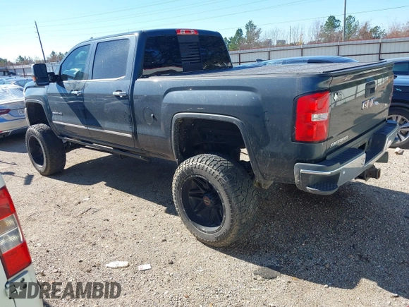 2018 GMC Sierra 2500HD SLT with VIN 1GT12TEY8JF139452, listed as a IAAI auction lot 41253932 with 202,672 mi miles. Bid and sale history available at carsss.com. Image 3.