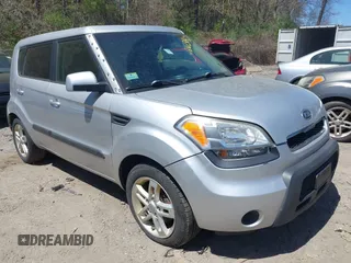 2011 Kia Soul + with VIN KNDJT2A28B7712547, listed as a IAAI auction lot 42163142 with 169,403 mi miles and . Bid and sale history available at DreamBid. Image 1.