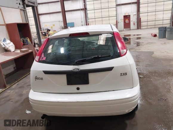2002 Ford Focus ZX3 с VIN 3FAFP31342R171472, выставлен на аукционе IAAI как лот 41916406 с пробегом 334 934 миль миль и . История ставок и продаж доступна на DreamBid. Изображение 16.
