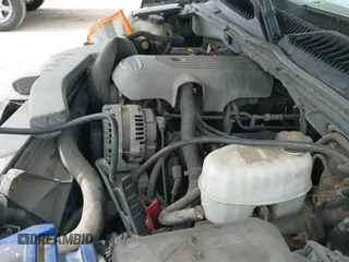 2005 Chevrolet Avalanche LS with VIN 3GNEK12TX5G247758, listed as a IAAI auction lot 42433210 with 183,046 mi miles and . Bid and sale history available at DreamBid. Image 20.